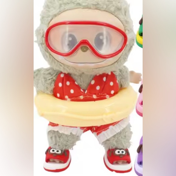 Labubu Red Polka Dot Swimsuit with Ruffle - doll not included - Picture 2 of 2